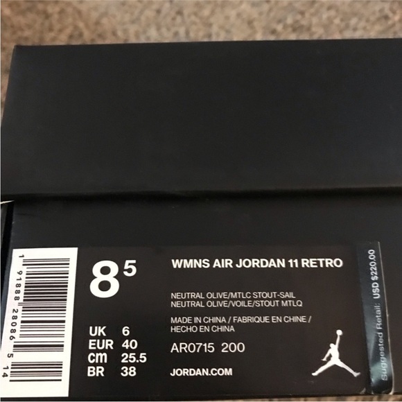 Jordan WMNS Air 11 Retro in Neutral Olive - Picture 4 of 5